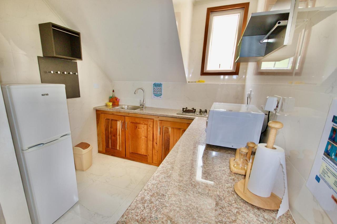 Sea Splash Self Catering And La Petite Maison Grand Anse  Exterior photo