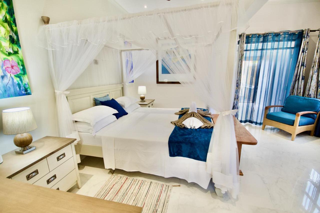 Sea Splash Self Catering And La Petite Maison Grand Anse  Exterior photo
