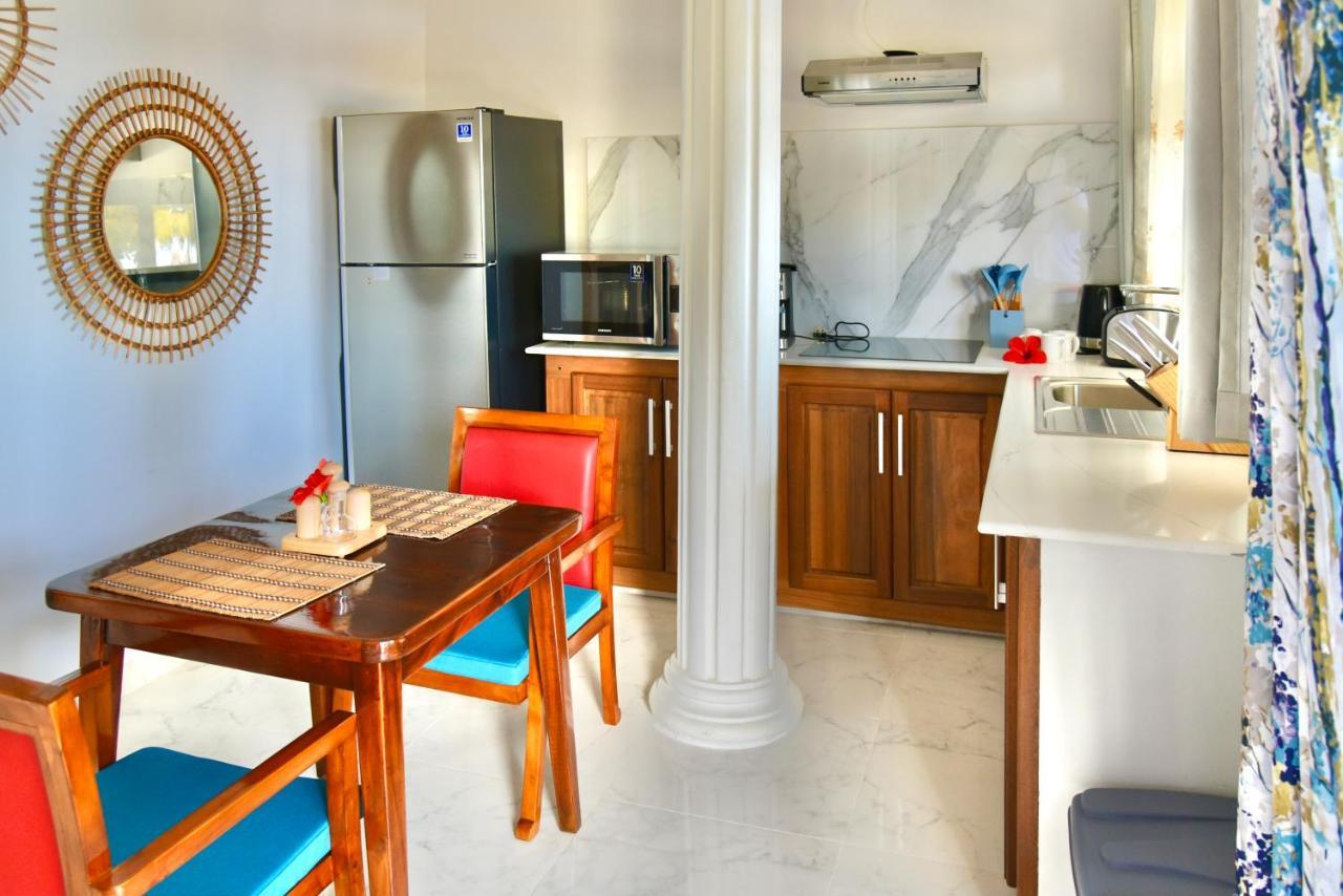 Sea Splash Self Catering And La Petite Maison Grand Anse  Exterior photo