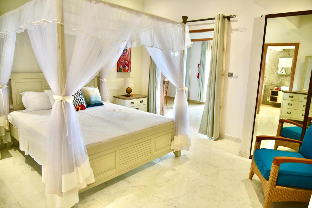 Sea Splash Self Catering And La Petite Maison Grand Anse  Exterior photo