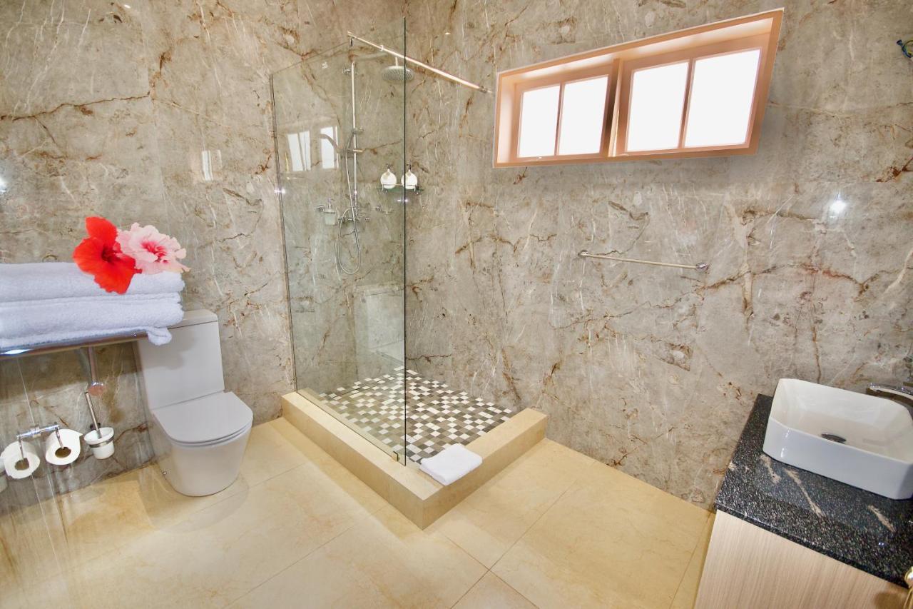 Sea Splash Self Catering And La Petite Maison Grand Anse  Exterior photo